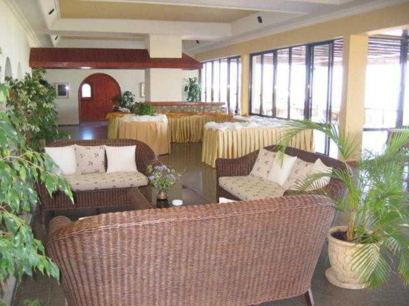 Onar Village Кирения Екстериор снимка